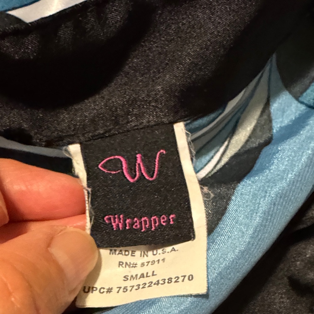 Wrapper Blue and Black Patterned Blouse - Picture 3 of 4